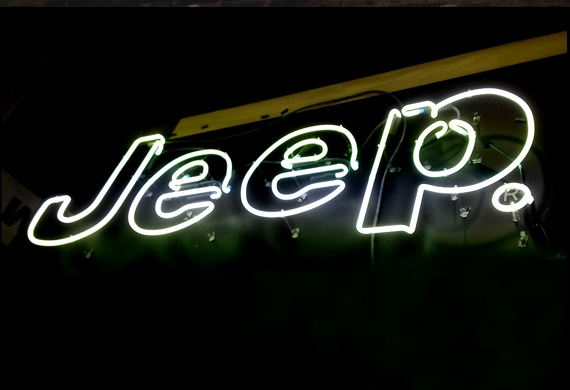 Неоновая надпись JEEP